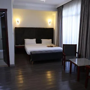Trinity Hotel